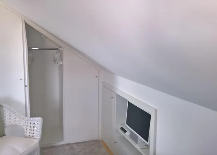 아파트 Privatapartment Ida 로르히